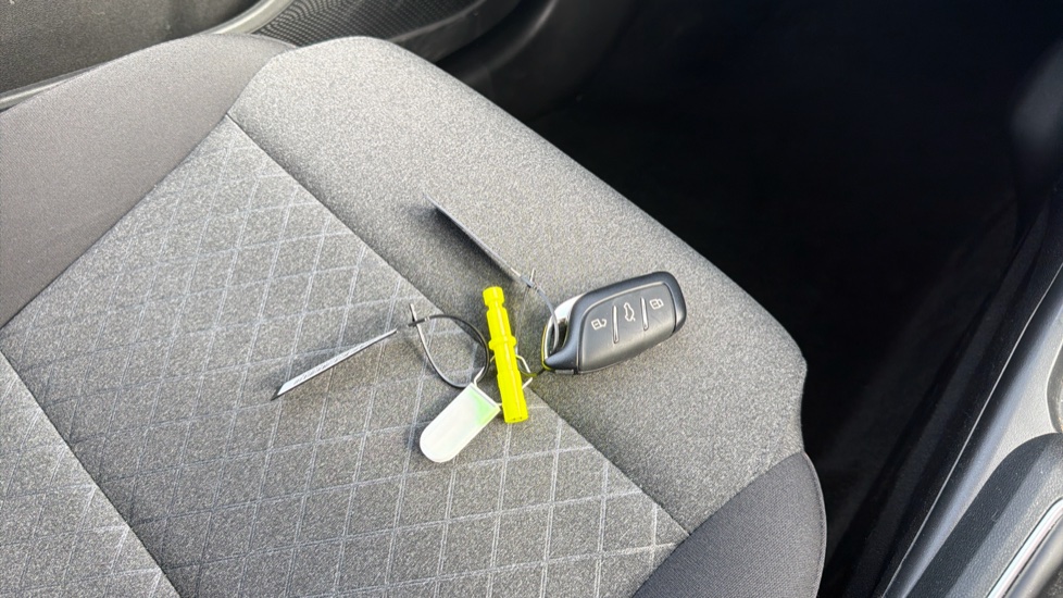 MG MG3 1.5 SE 5dr Petrol Hatchback - Image 20