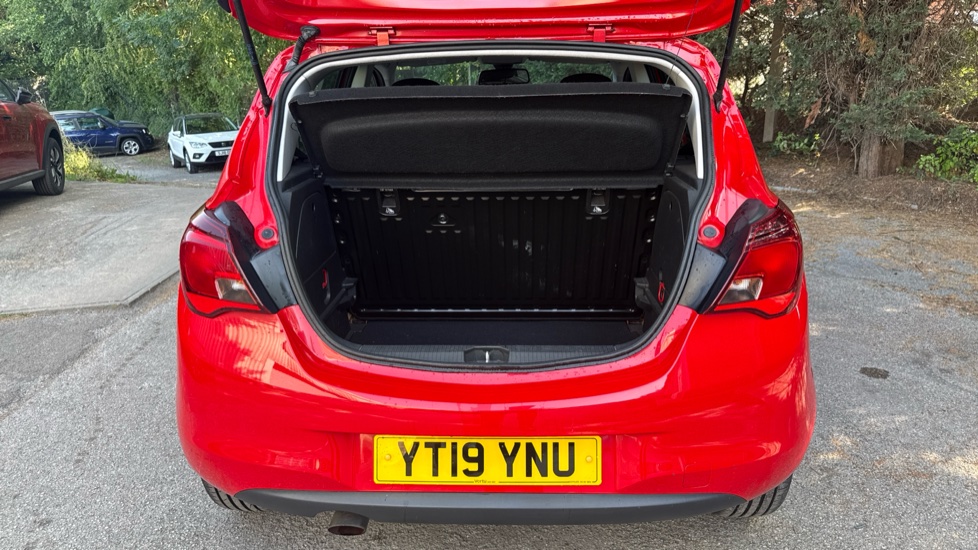 Vauxhall Corsa 1.4 [75] Griffin 5dr Petrol Hatchback - Image 4