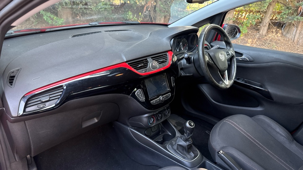Vauxhall Corsa 1.4 [75] Griffin 5dr Petrol Hatchback - Image 9