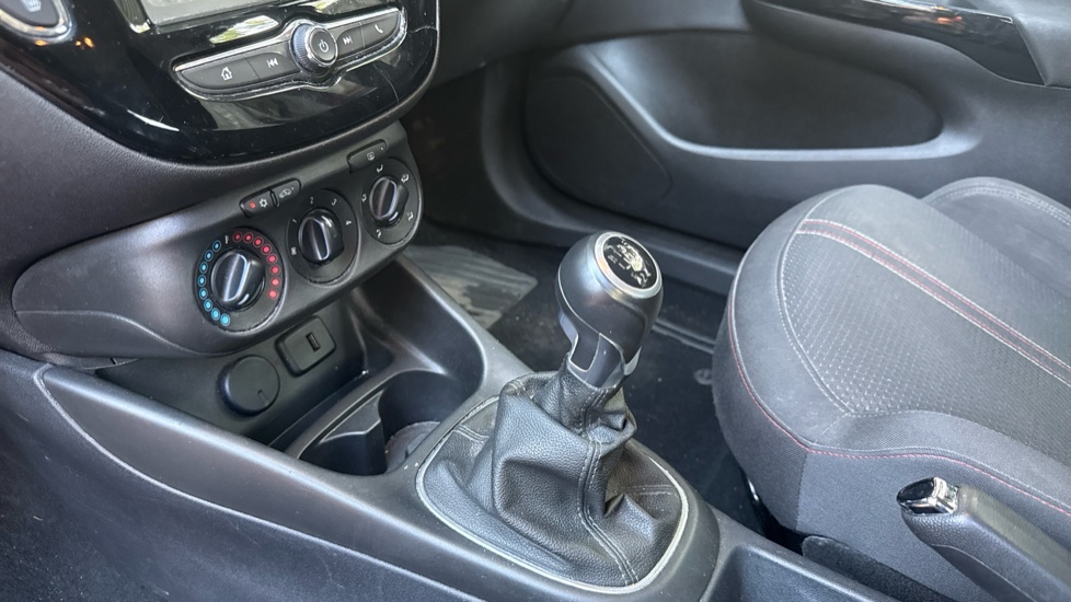 Vauxhall Corsa 1.4 [75] Griffin 5dr Petrol Hatchback - Image 13