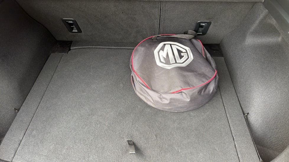 MG MG4 150kW Trophy EV Long Range 64kWh 5dr Auto Electric Hatchback - Image 23