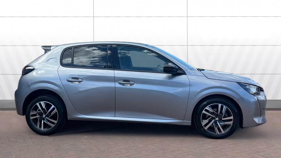 Peugeot 208 1.2 PureTech 130 Allure Premium + 5dr EAT8 Petrol Hatchback - Image 5