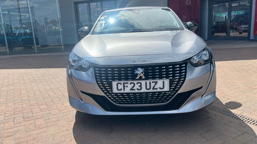 Peugeot 208 1.2 PureTech 130 Allure Premium + 5dr EAT8 Petrol Hatchback - Image 21