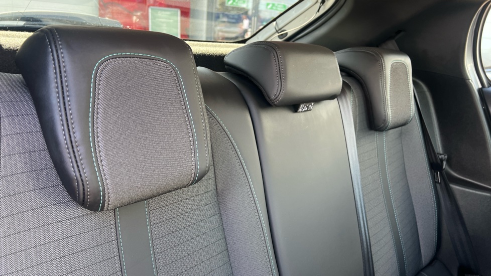 Peugeot 208 1.2 PureTech 130 Allure Premium + 5dr EAT8 Petrol Hatchback - Image 53