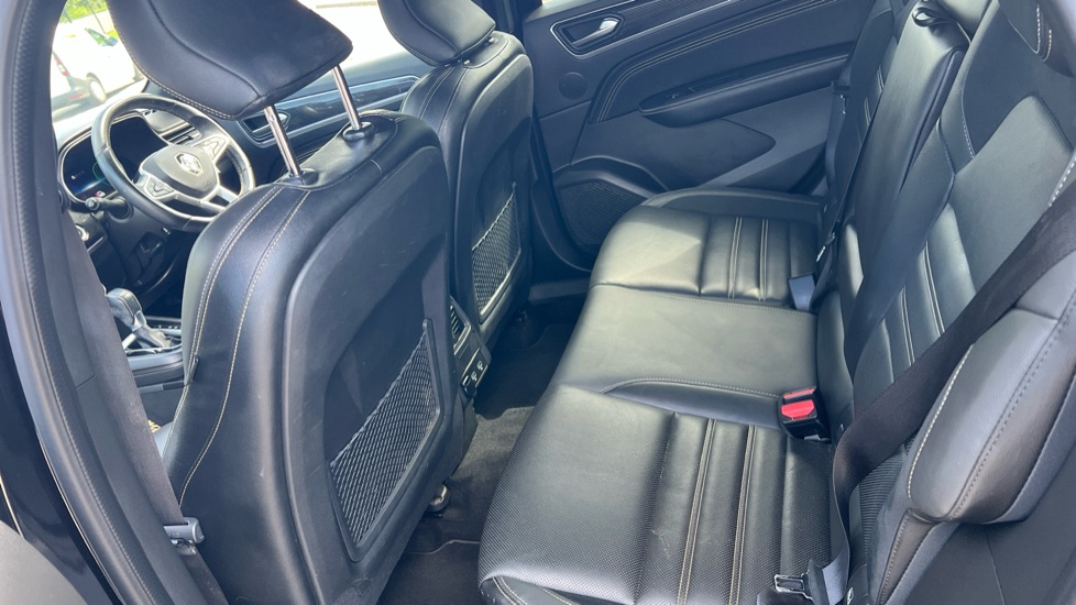 Renault Arkana 1.6 E-Tech full hybrid 145 Engineered 5dr Auto Hybrid Estate - Image 16