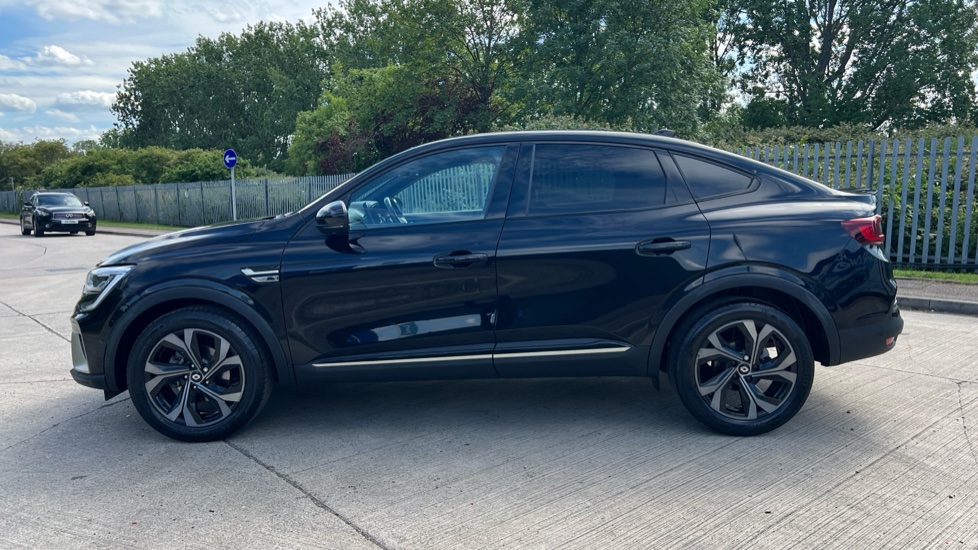 Renault Arkana 1.6 E-Tech full hybrid 145 Engineered 5dr Auto Hybrid Estate - Image 24