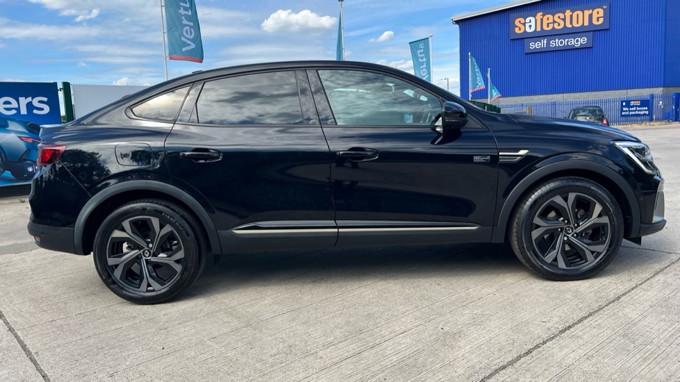 Renault Arkana 1.6 E-Tech full hybrid 145 Engineered 5dr Auto Hybrid Estate - Image 28