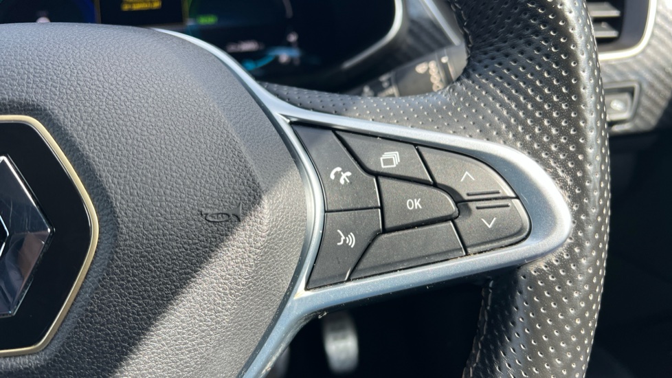 Renault Arkana 1.6 E-Tech full hybrid 145 Engineered 5dr Auto Hybrid Estate - Image 34