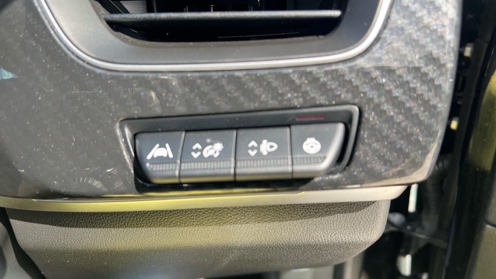 Renault Arkana 1.6 E-Tech full hybrid 145 Engineered 5dr Auto Hybrid Estate - Image 39