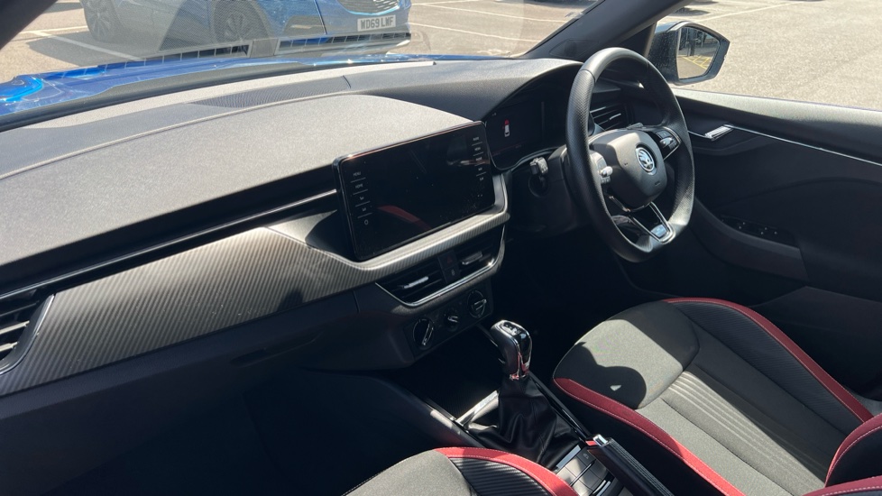 Skoda Kamiq 1.5 TSI Monte Carlo 5dr DSG Petrol Hatchback - Image 9