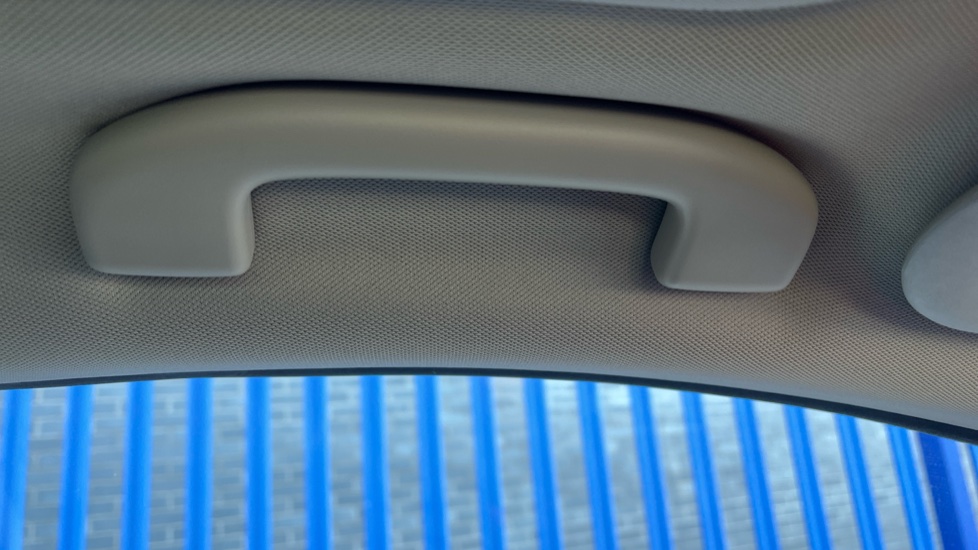 Nissan Qashqai 1.3 DiG-T 160 [157] N-Connecta 5dr DCT Glass Roof Petrol Hatchback - Image 37