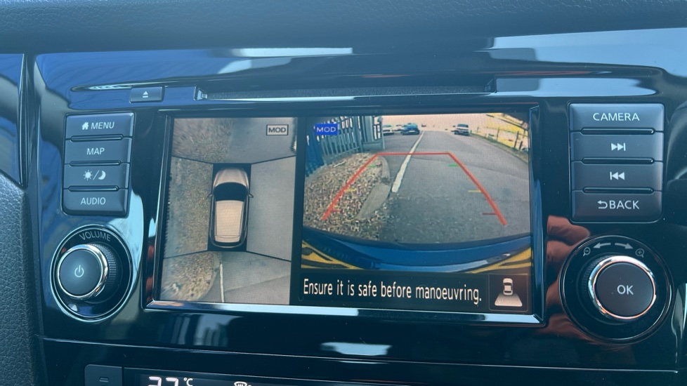 Nissan Qashqai 1.3 DiG-T 160 [157] N-Connecta 5dr DCT Glass Roof Petrol Hatchback - Image 42