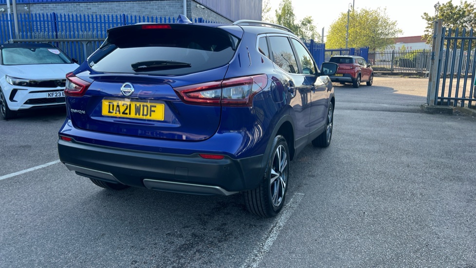 Nissan Qashqai 1.3 DiG-T 160 [157] N-Connecta 5dr DCT Glass Roof Petrol Hatchback - Image 50