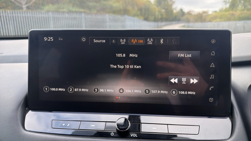 Nissan Qashqai 1.3 DiG-T MH 158 N-Connecta 5dr Xtronic Petrol Hatchback - Image 12