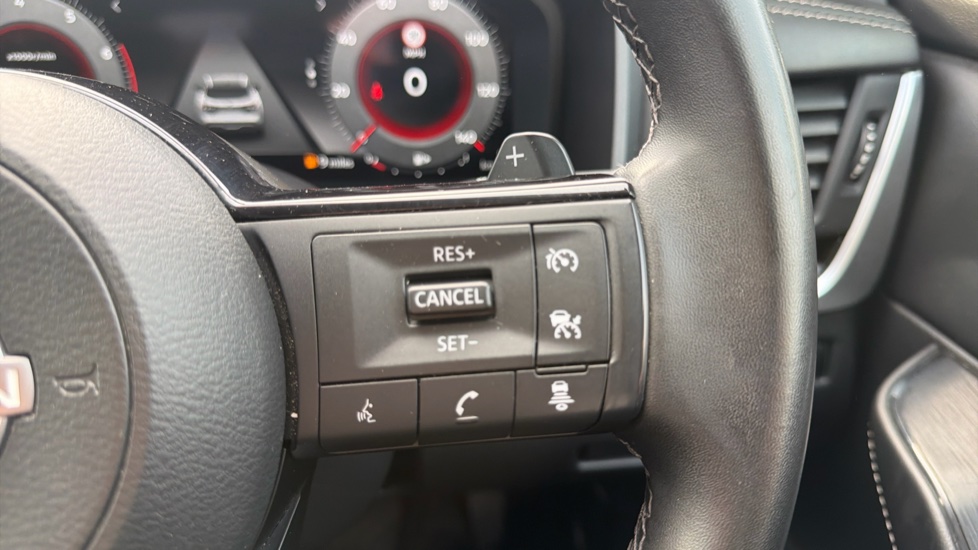 Nissan Qashqai 1.3 DiG-T MH 158 N-Connecta 5dr Xtronic Petrol Hatchback - Image 21