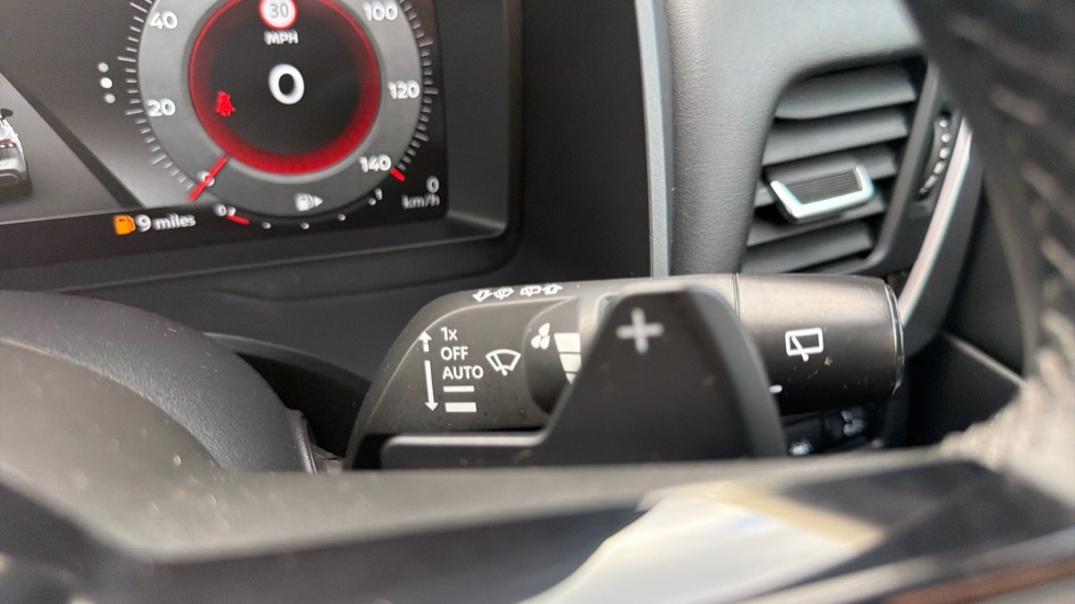 Nissan Qashqai 1.3 DiG-T MH 158 N-Connecta 5dr Xtronic Petrol Hatchback - Image 25