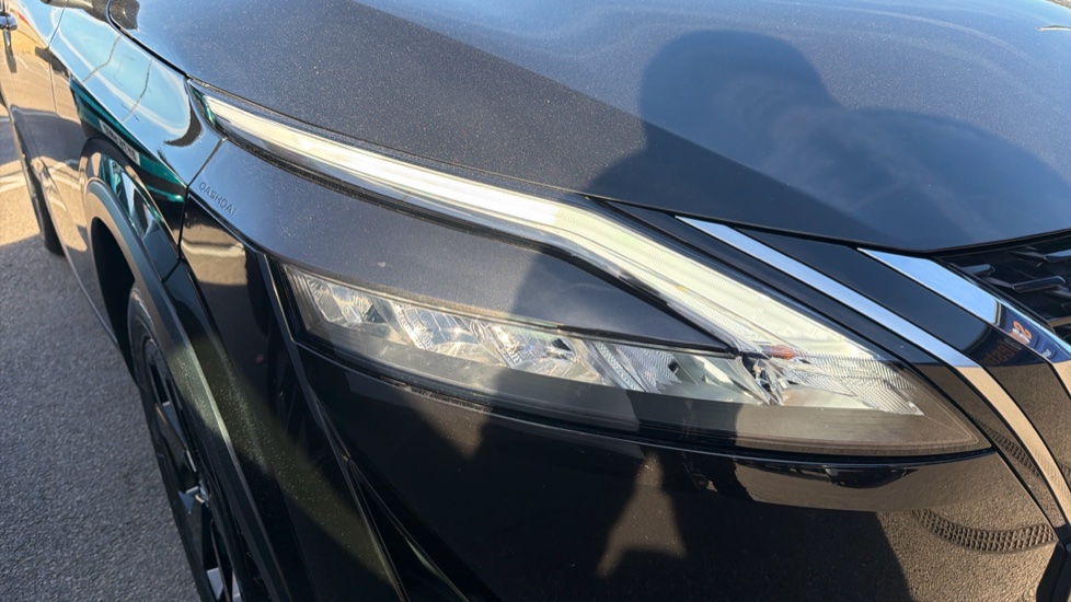 Nissan Qashqai 1.3 DiG-T MH 158 N-Connecta 5dr Xtronic Petrol Hatchback - Image 30