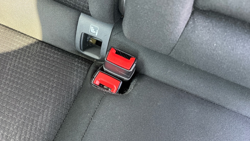 Nissan Qashqai 1.3 DiG-T MH 158 N-Connecta 5dr Xtronic Petrol Hatchback - Image 17