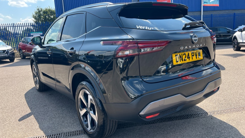 Nissan Qashqai 1.3 DiG-T MH 158 N-Connecta 5dr Xtronic Petrol Hatchback - Image 25