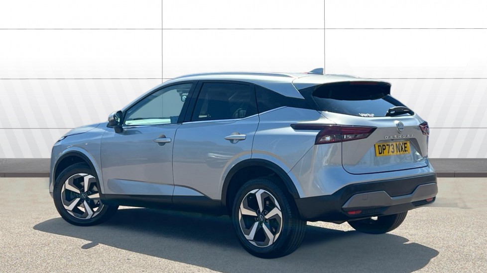 Nissan Qashqai 1.3 DiG-T MH 158 N-Connecta 5dr Xtronic Petrol Hatchback - Image 2