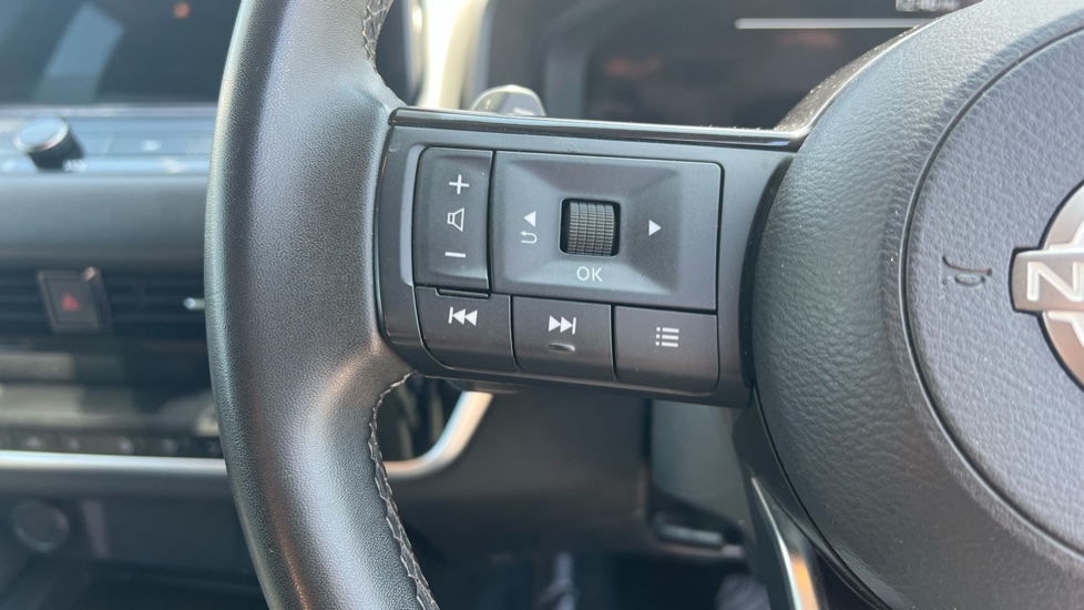 Nissan Qashqai 1.3 DiG-T MH 158 N-Connecta 5dr Xtronic Petrol Hatchback - Image 35