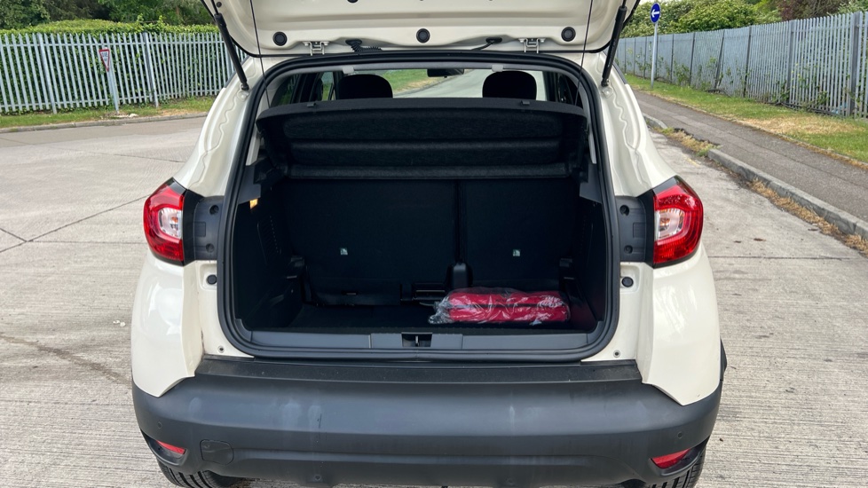 Renault Captur 1.5 dCi 90 Dynamique S Nav 5dr Auto Diesel Hatchback - Image 4