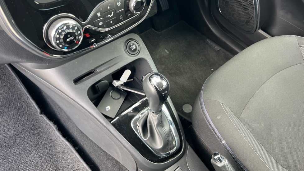 Renault Captur 1.5 dCi 90 Dynamique S Nav 5dr Auto Diesel Hatchback - Image 13