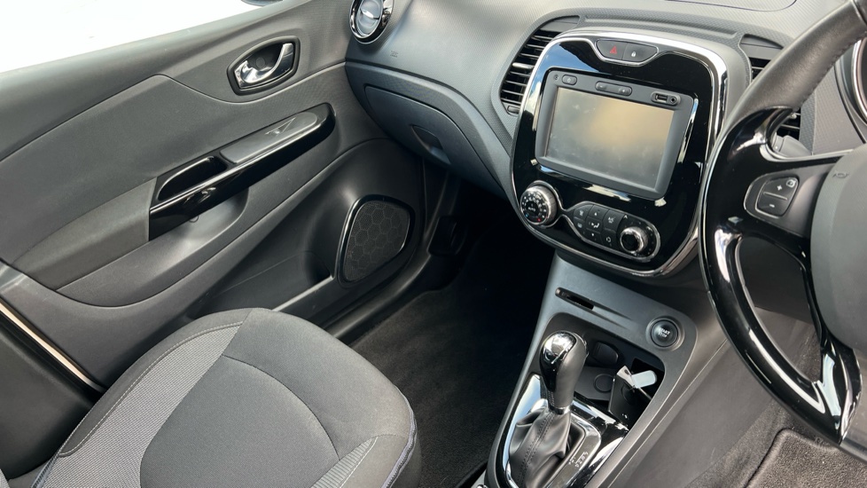 Renault Captur 1.5 dCi 90 Dynamique S Nav 5dr Auto Diesel Hatchback - Image 14