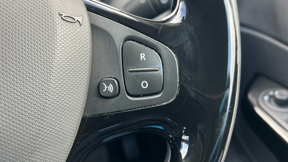 Renault Captur 1.5 dCi 90 Dynamique S Nav 5dr Auto Diesel Hatchback - Image 22