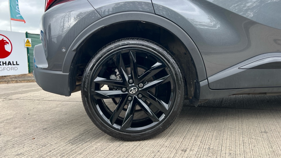 Toyota C-HR 1.8 Hybrid GR Sport 5dr CVT Hybrid Hatchback - Image 7