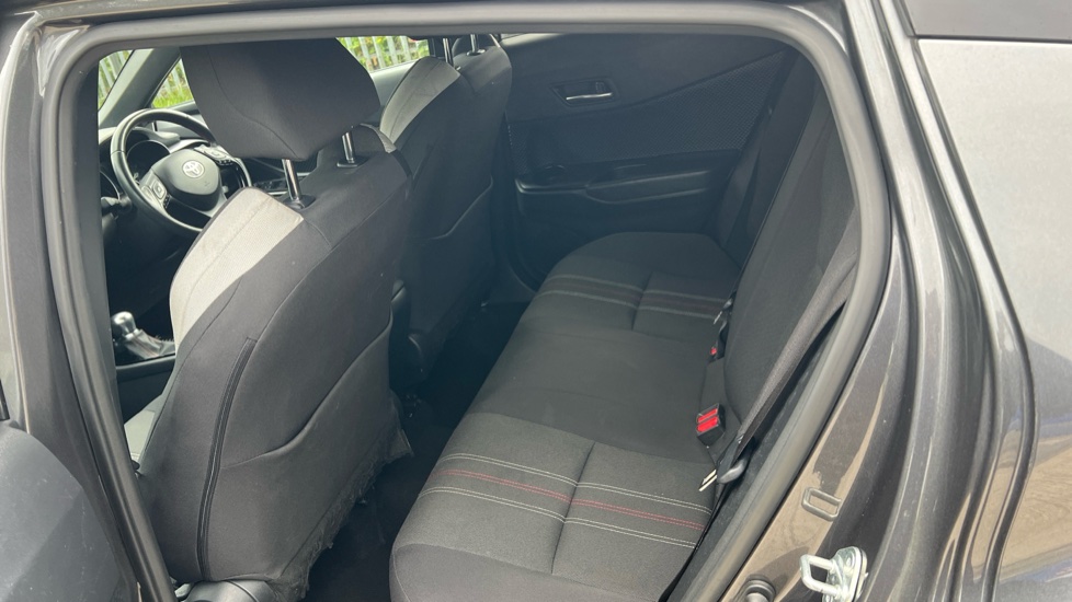 Toyota C-HR 1.8 Hybrid GR Sport 5dr CVT Hybrid Hatchback - Image 16