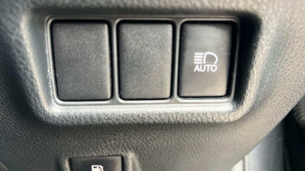 Toyota C-HR 1.8 Hybrid GR Sport 5dr CVT Hybrid Hatchback - Image 41