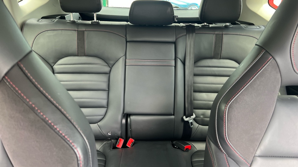 MG HS 1.5 T-GDI Trophy 5dr DCT Petrol Hatchback - Image 15