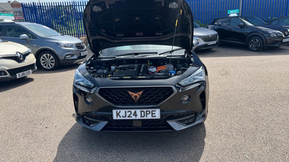 CUPRA Formentor 1.4 eHybrid 204 V2 5dr DSG Estate - Image 8