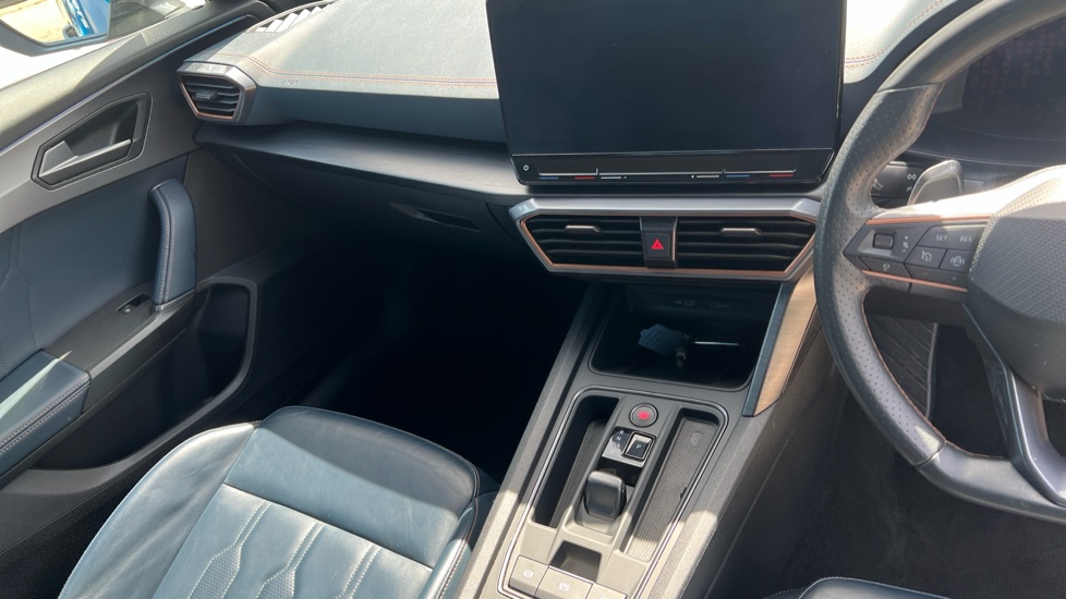 CUPRA Formentor 1.4 eHybrid 204 V2 5dr DSG Estate - Image 14