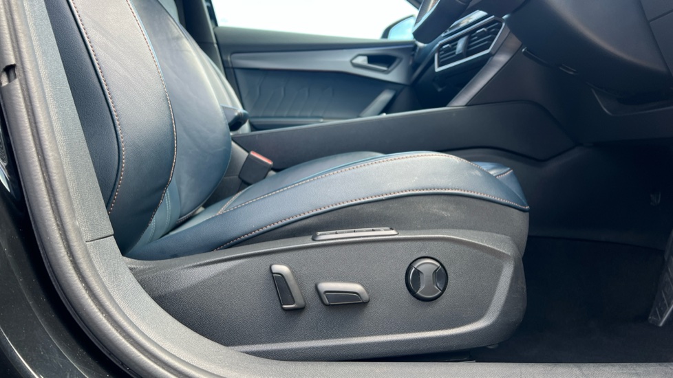 CUPRA Formentor 1.4 eHybrid 204 V2 5dr DSG Estate - Image 29