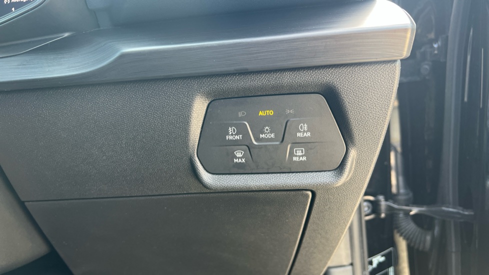 CUPRA Formentor 1.4 eHybrid 204 V2 5dr DSG Estate - Image 40