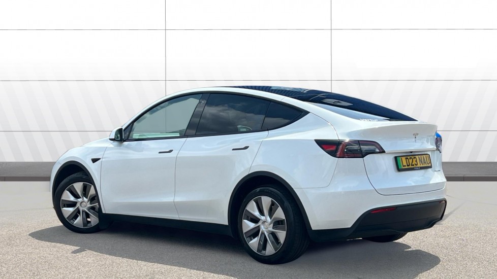 Tesla Model Y Long Range AWD 5dr Auto Electric Hatchback - Image 2