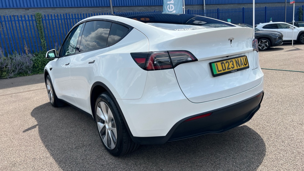 Tesla Model Y Long Range AWD 5dr Auto Electric Hatchback - Image 25