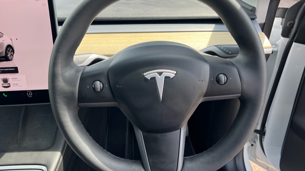 Tesla Model Y Long Range AWD 5dr Auto Electric Hatchback - Image 33