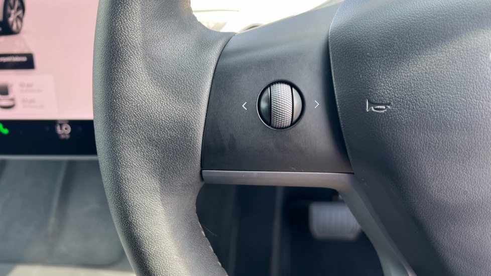 Tesla Model Y Long Range AWD 5dr Auto Electric Hatchback - Image 35