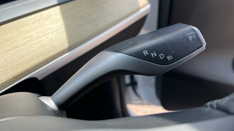 Tesla Model Y Long Range AWD 5dr Auto Electric Hatchback - Image 36