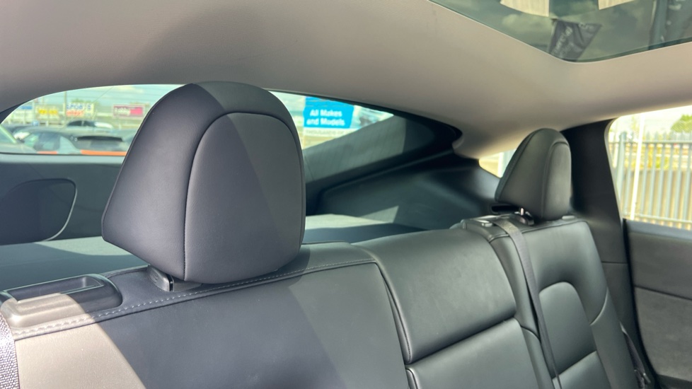 Tesla Model Y Long Range AWD 5dr Auto Electric Hatchback - Image 49