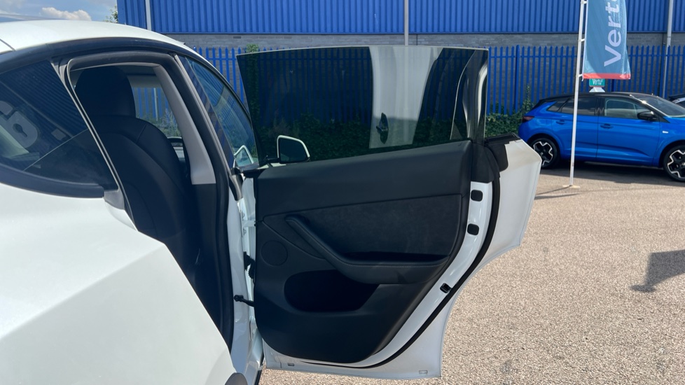 Tesla Model Y Long Range AWD 5dr Auto Electric Hatchback - Image 53
