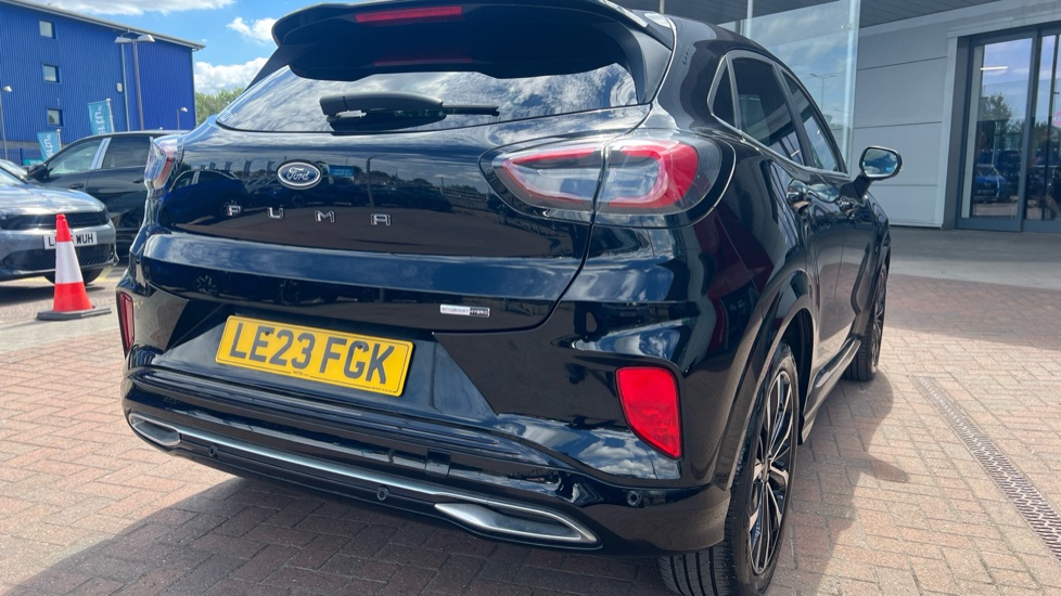 Ford Puma 1.0 EcoBoost Hybr mHEV 155 ST-Line Vignale 5dr DCT Petrol Hatchback - Image 27