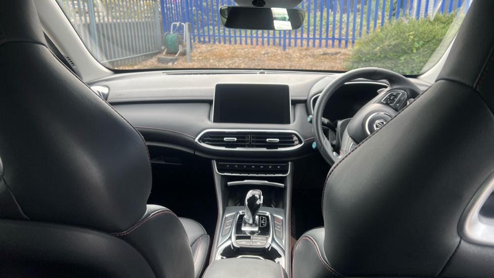 MG HS 1.5 T-GDI Trophy 5dr DCT Petrol Hatchback - Image 53