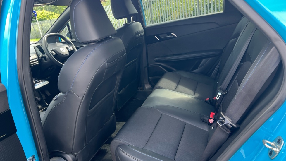 MG MG4 150kW Trophy EV Long Range 64kWh 5dr Auto Electric Hatchback - Image 16