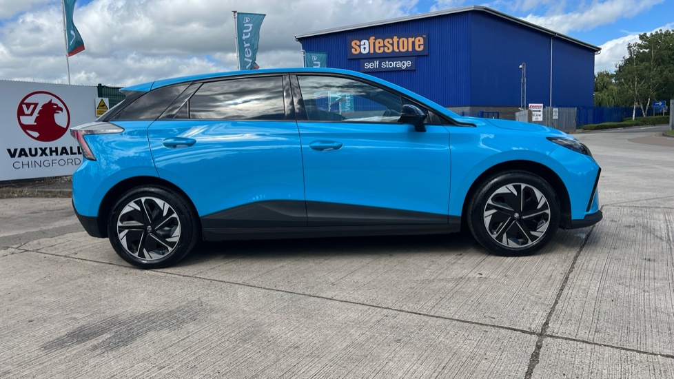 MG MG4 150kW Trophy EV Long Range 64kWh 5dr Auto Electric Hatchback - Image 28
