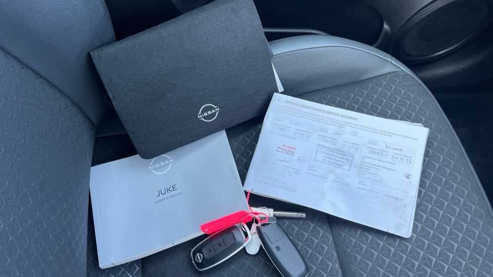 Nissan Juke 1.6 Hybrid N-Connecta 5dr Auto Hybrid Hatchback - Image 19
