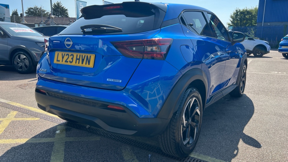 Nissan Juke 1.6 Hybrid N-Connecta 5dr Auto Hybrid Hatchback - Image 27